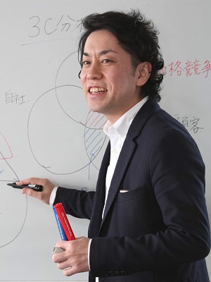 草間 淳哉